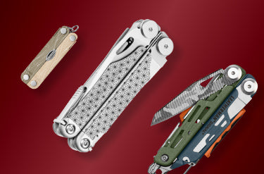 Translation missing: nl.Customized Leatherman Micra, Wave+ and Signal arranged on a bold red background, highlighting their unique shapes and features