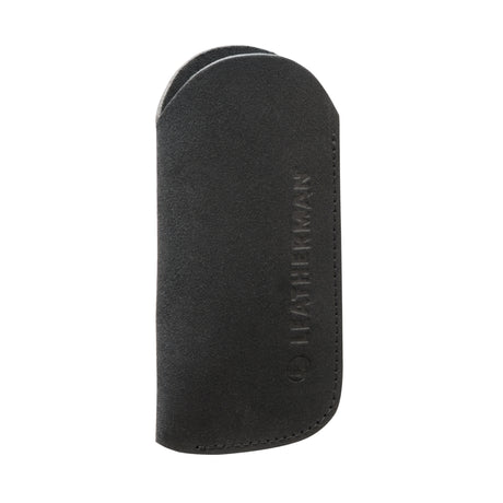 Translation missing: fr.A black suede leather tool sleeve featuring an embossed vertical “LEATHERMAN” logo and the company’s circular emblem near the stitched edge, displayed against a white background