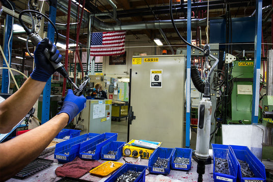 Translation missing: de.Leatherman factory with assembly of new tools
