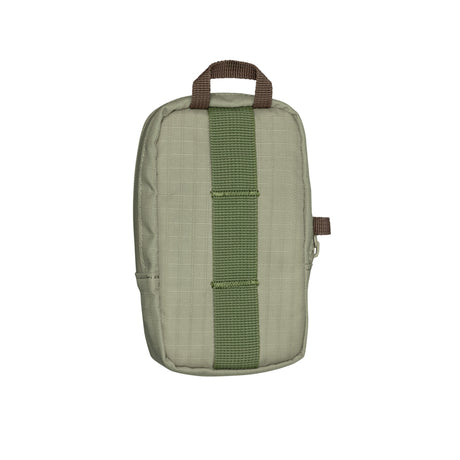 Translation missing: fr.Rear view of a Leatherman Tool Pouch in a Mossy Fog color, showcasing its durable, textured grid-patterned fabric, a brown carry loop at the top, and a vertical green MOLLE-compatible strap stitched securely down the center for versatile attachment options