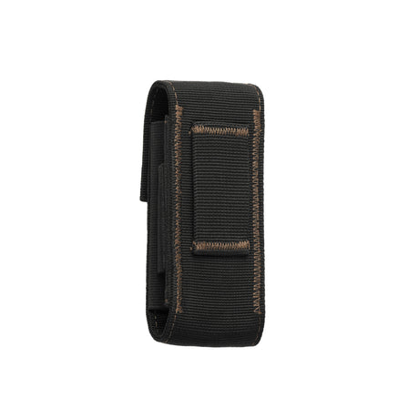 Translation missing: fr.Back view of a black and bronze nylon Leatherman sheath with reinforced brown stitching and a horizontal belt loop sewn onto the rear for secure attachment. The sheath has a rugged, utilitarian design intended to hold and carry a multi-tool