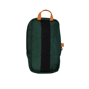 Translation missing: de.Rear view of a Leatherman Tool Pouch in Hunter color, featuring a dark green fabric body with a black vertical webbing strap, an orange top handle, and a side accent loop for versatile carrying or attachment options