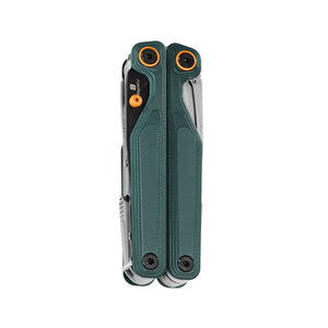 Translation missing: fr.Cascadia Leatherman Wave® Alpha multitool closed, showcasing its compact design, utility and MagnaCut blade label