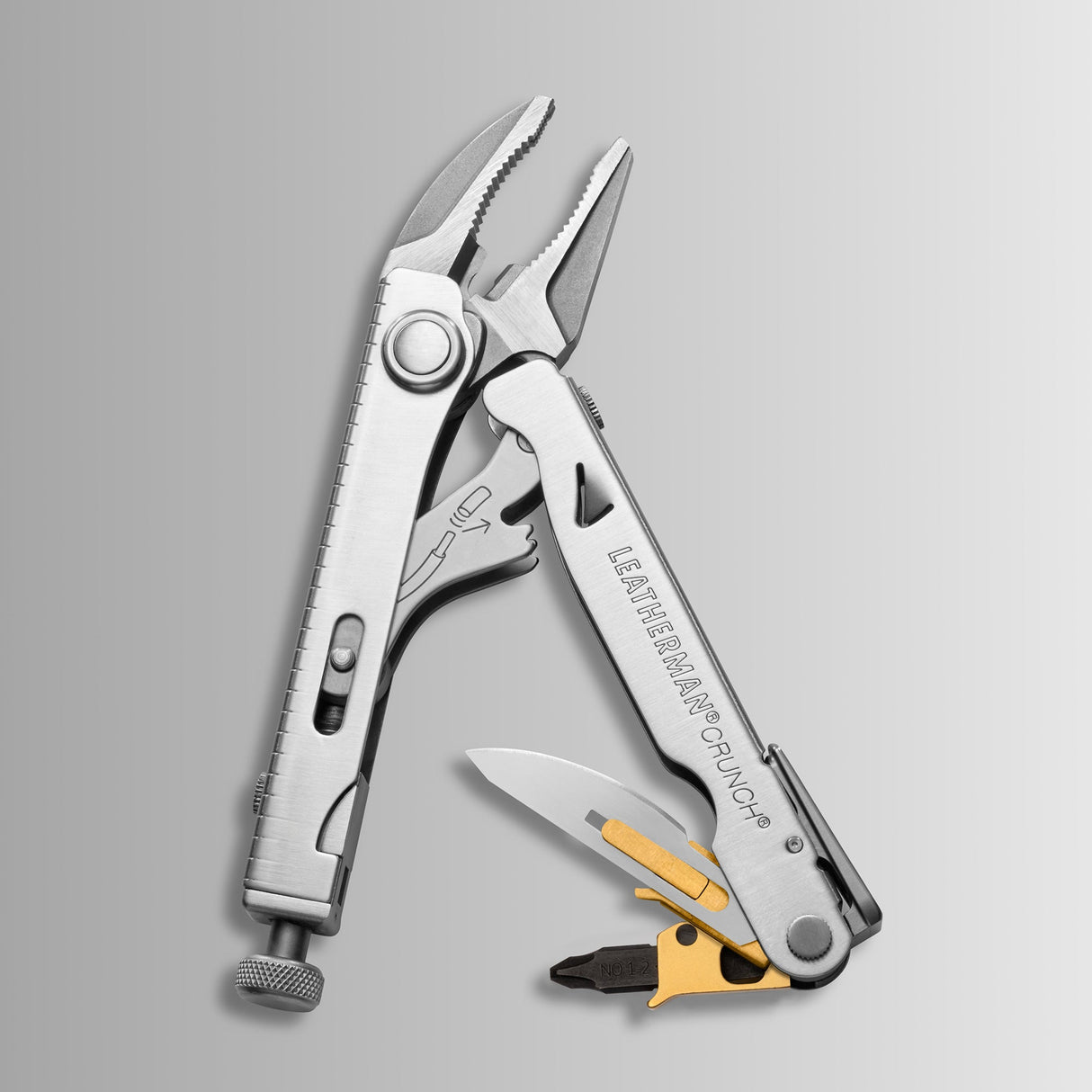 Translation missing: de.Stainless steel Batch #008: Captain's Crunch multitool open, showing pliers, blade, and bit driver