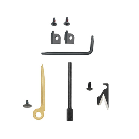 Translation missing: es.Leatherman Black MUT accessory kit displayed on white background