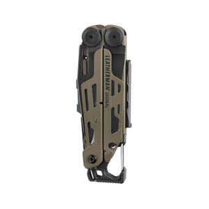 Translation missing: es.Coyote Tan Leatherman Signal® multi-tool closed, showcasing its compact design