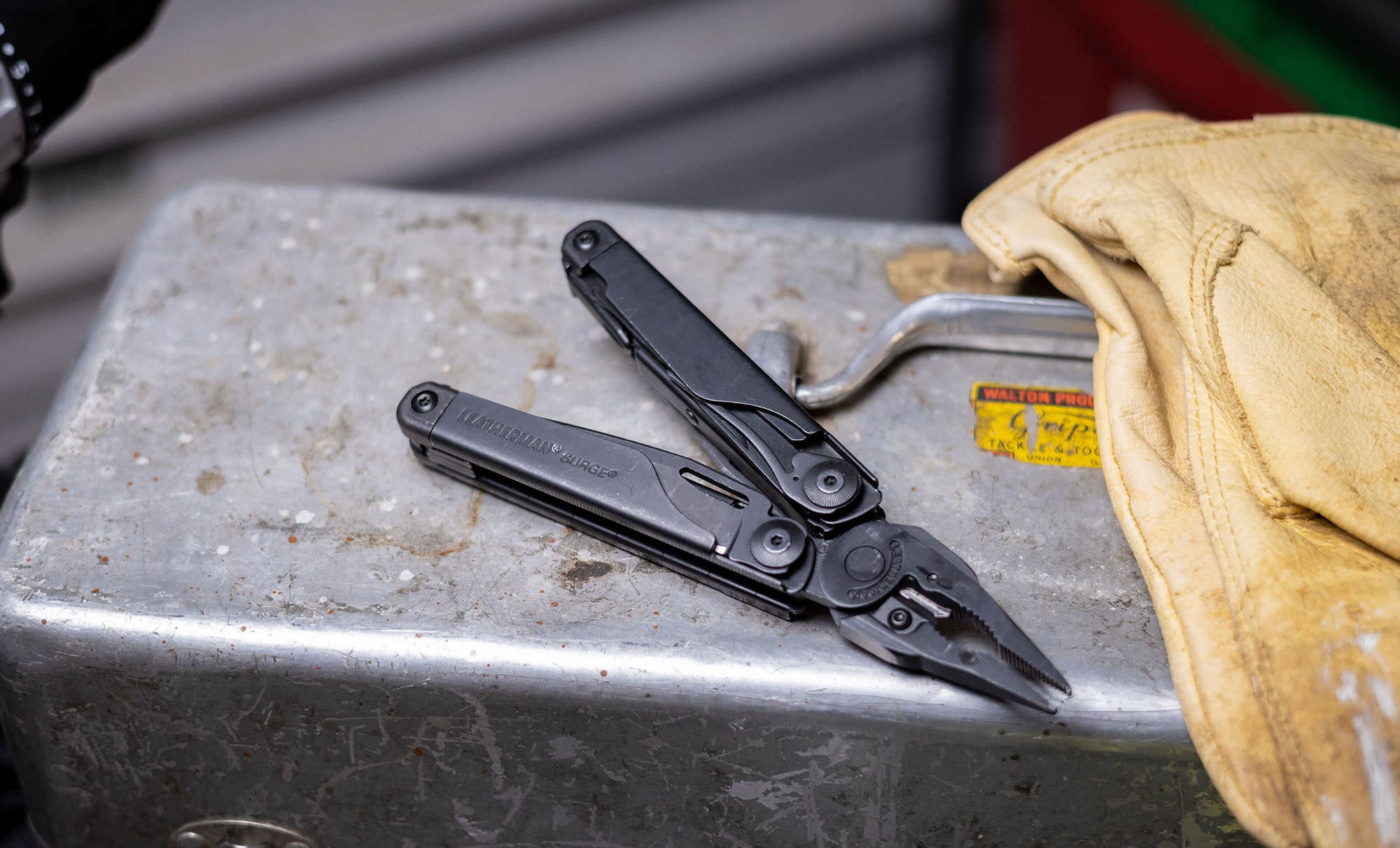 Leatherman Surge® Multi-Tool | Leatherman